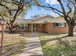 5907 Caldwell Dr, Waco, TX 76710