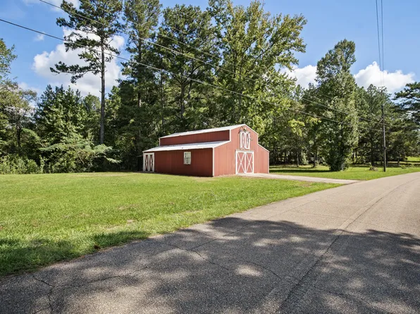 334 Emmett Byrd Rd, Lumberton, MS 39455