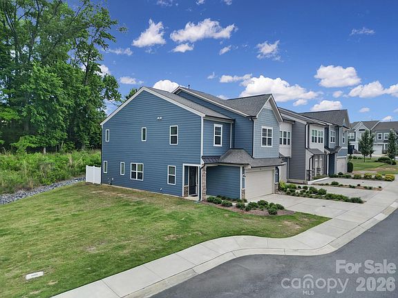 2nd image of 516 Madison Falls Ct