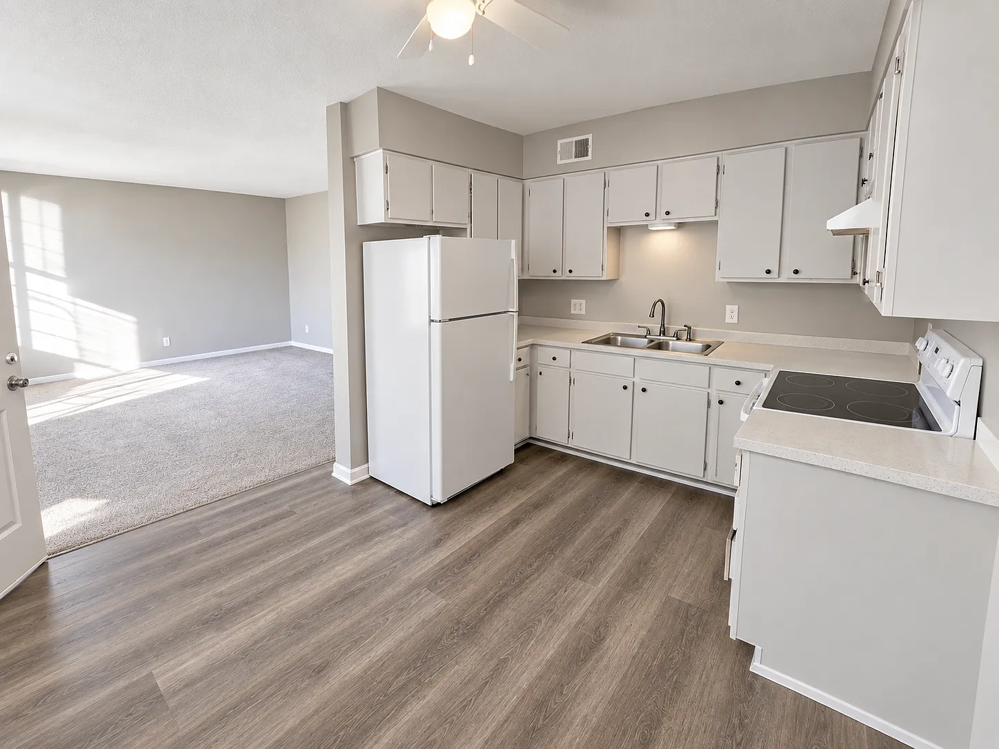 2 bed, $1,450 — Photo 2