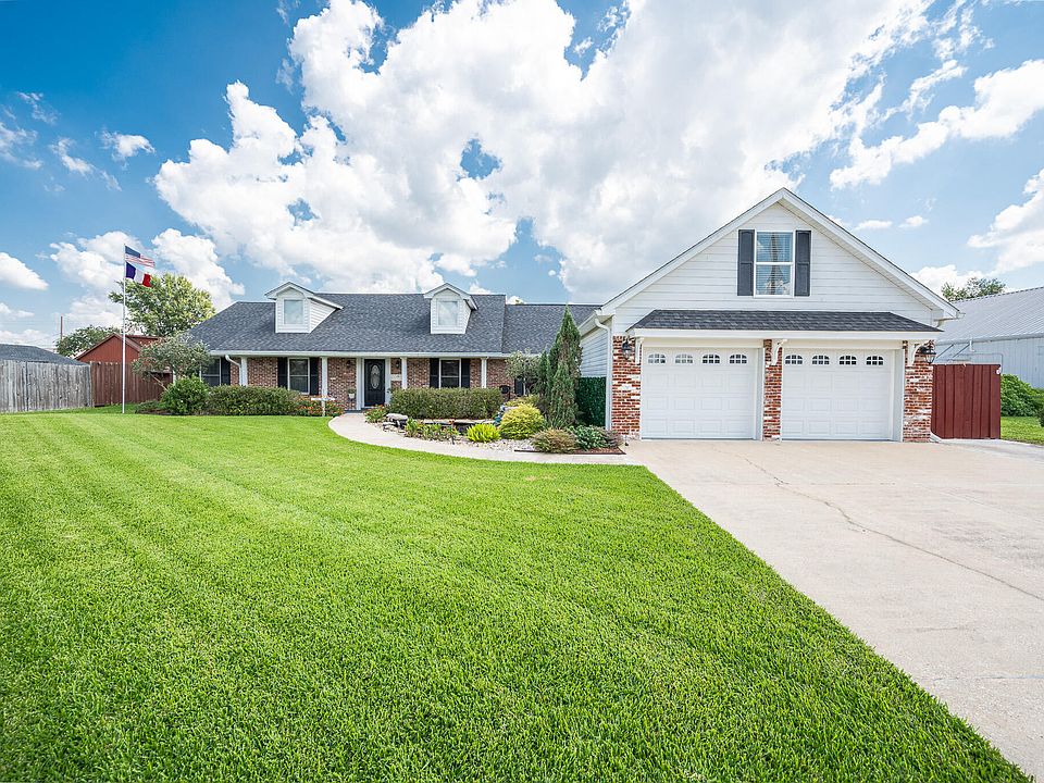 1st image of 1403 Diane Dr