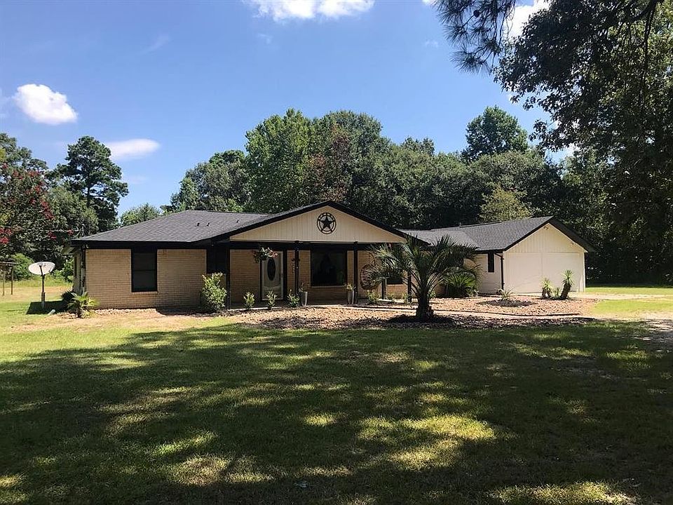 1st image of 22261 Dogwood Dr