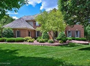 17 Ridge Farm Rd, Burr Ridge, IL 60527