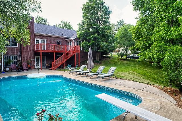 1st image of 3562 Woodlane Dr