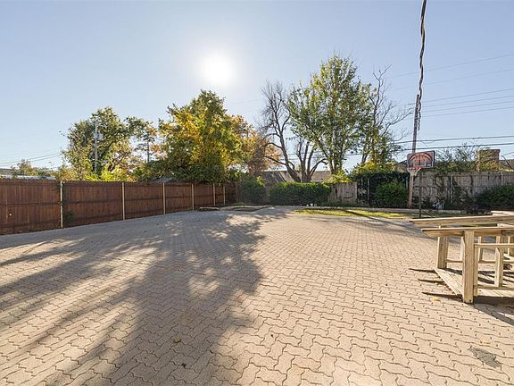 5th image of 1400 Brighton Ave