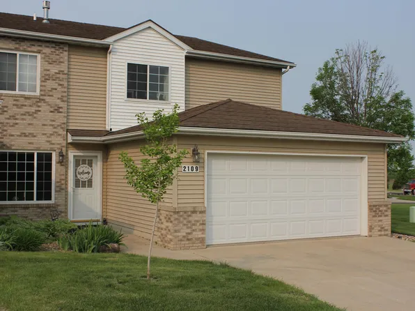 2109 Cassi Rdg, Waterloo, IA 50701