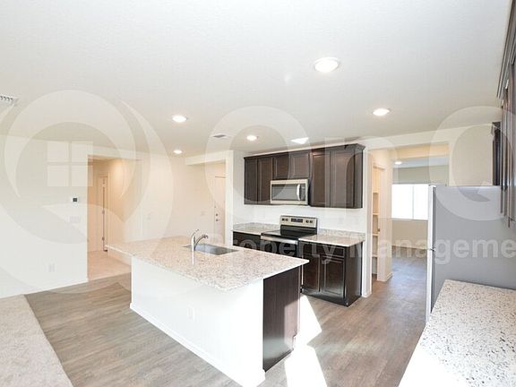 4th image of 2477 N McDonald Ln