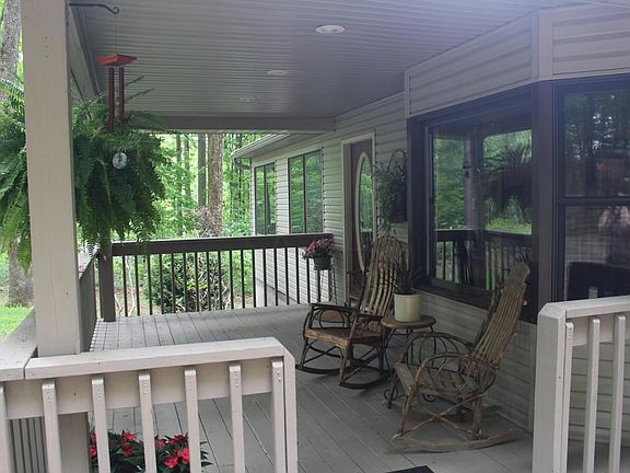 4th image of 2333 Apple Valley Dr