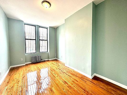 5th image of 180 Sumpter St APT 1L