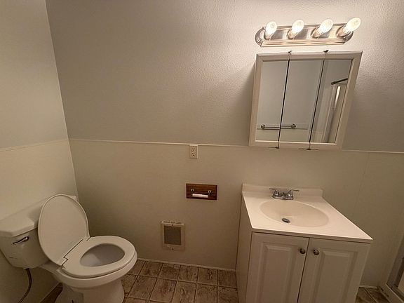 4th image of 131 SE 5th St #205