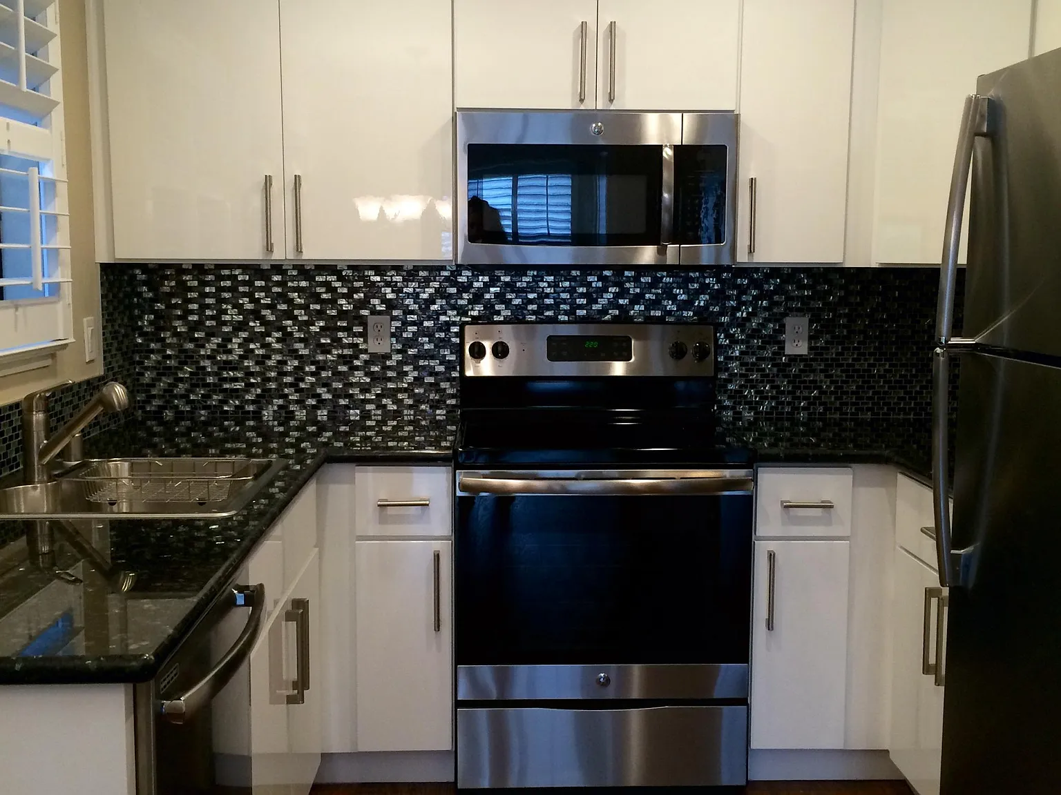 2 bed, $2,500 — Photo 4