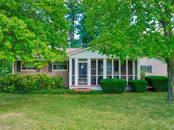 5433 Leland St, Brighton, MI 48116