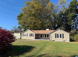 35 Stanley St, Staunton, VA 24401