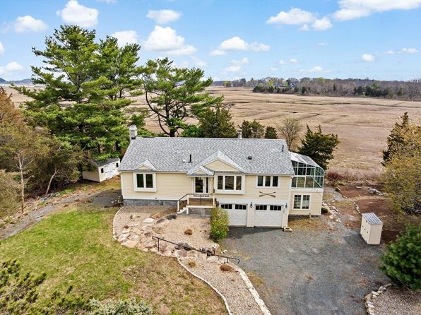 143 Jeffreys Neck Rd, Ipswich, MA 01938