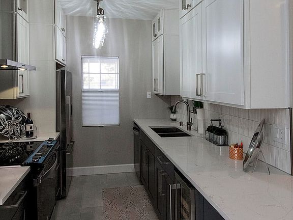 5th image of 1325 Park Ave SW APT 111