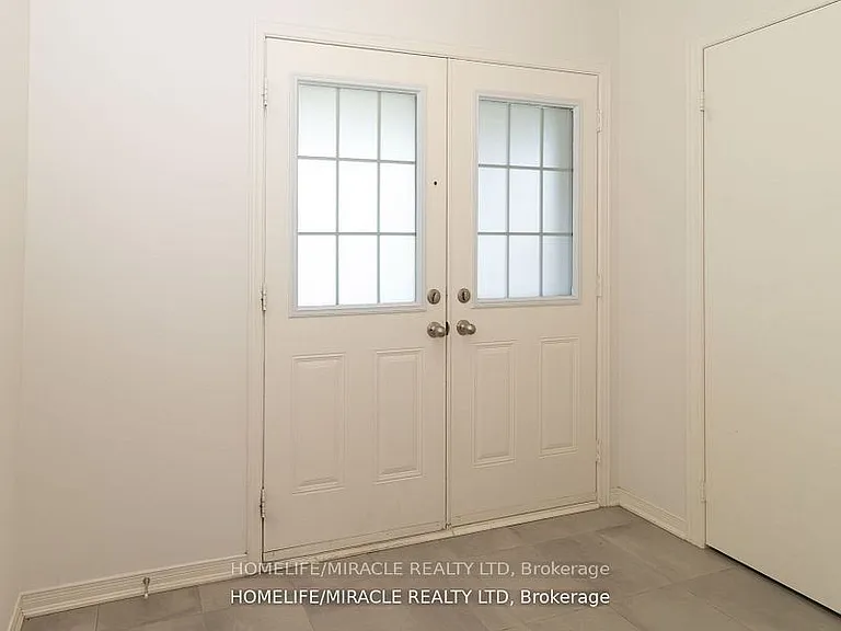 27 Lowes Hill Cir — Photo 3