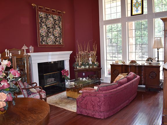 5th image of 503 Saint James Ct
