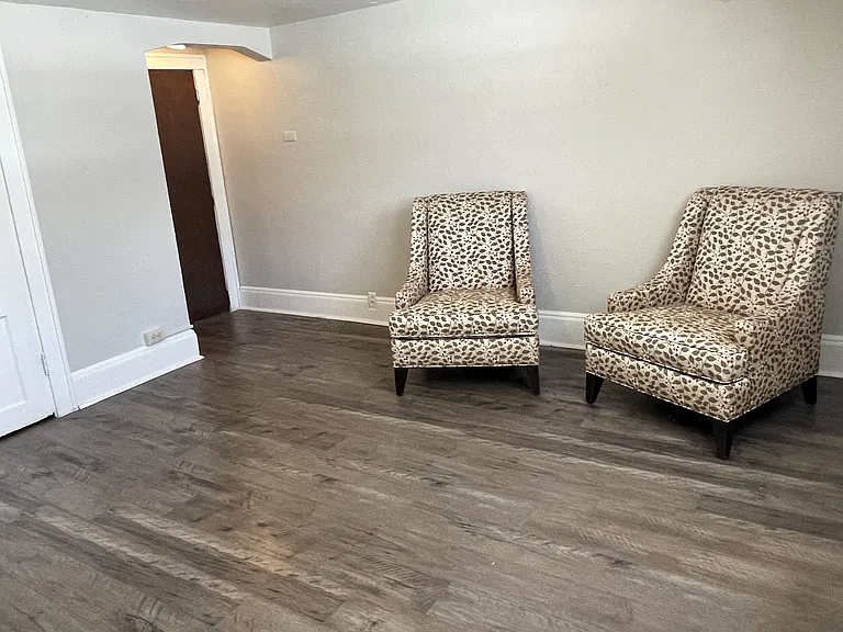 1576 Portland Apartments — Photo 24