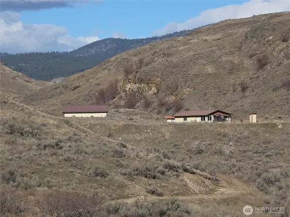 105 Emily Road, Oroville, WA 98844