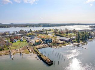 29 Little Bay Dr, Dover, NH 03820