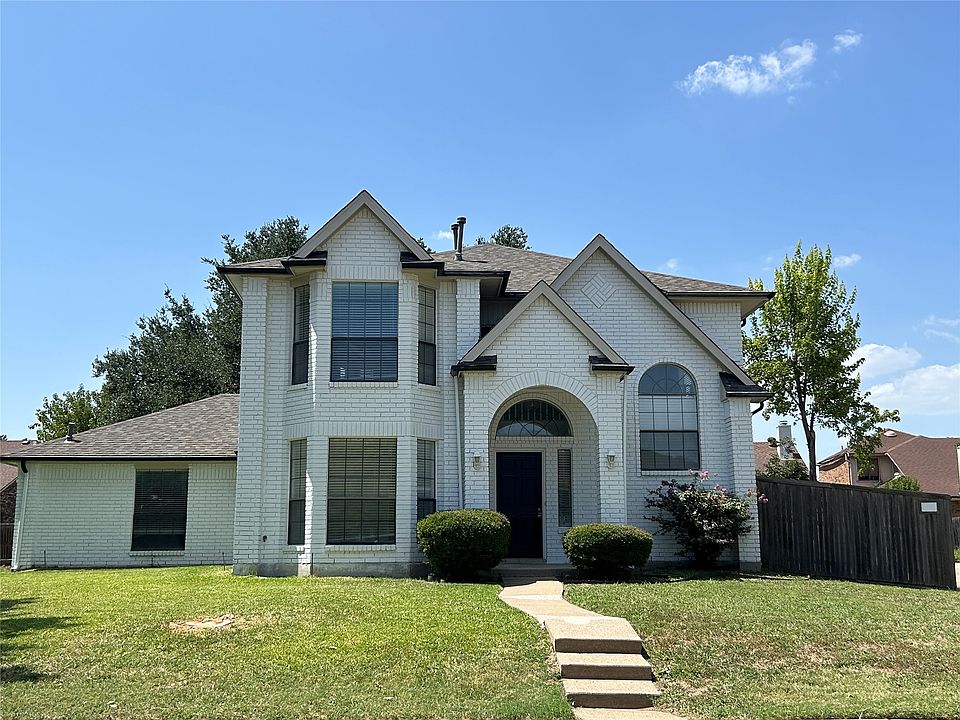 1st image of 3841 Parkmont Dr