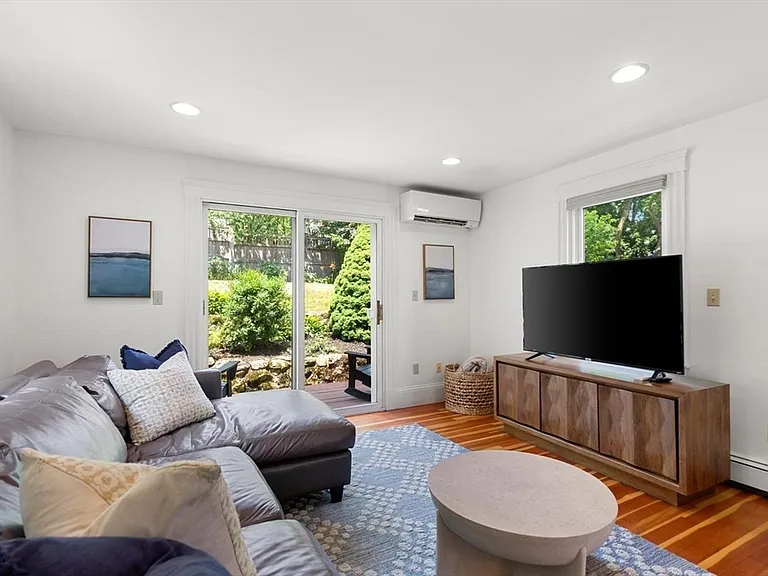31 Fountain Rd #1 — Photo 14