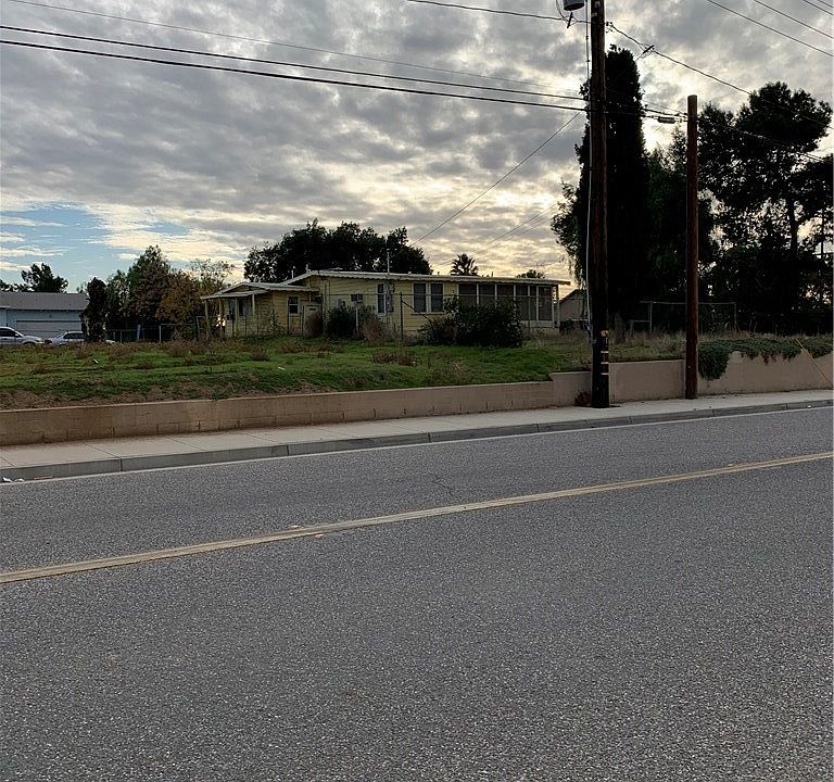1st image of 21719 Cottonwood Ave