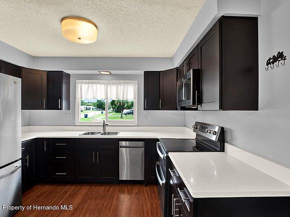 3rd image of 4463 Kirkland Ave