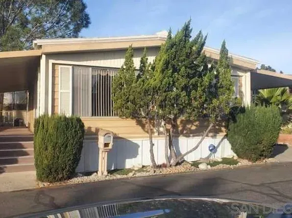 255 Brookside Ln, Oceanside, CA 92056