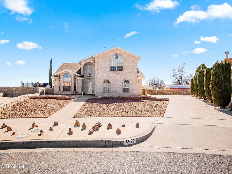 1st image of 4572 Loma Linda Cir