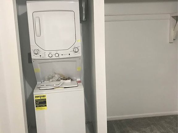 5th image of 322 Constantia Ave APT 1