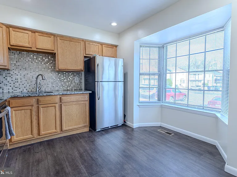 398 Harry S Truman Dr #270 — Photo 4