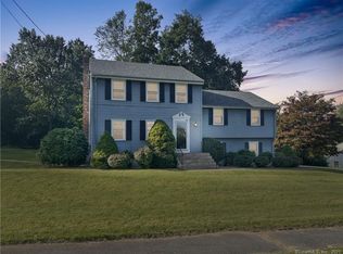 70 Rollingview Dr, Vernon, CT 06066