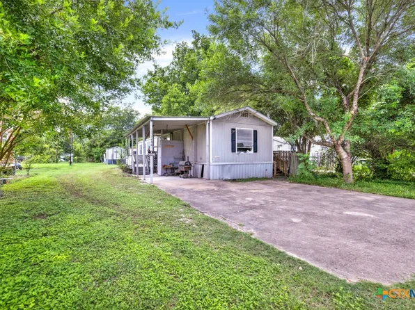 1424 Harper Dr, San Marcos, TX 78666