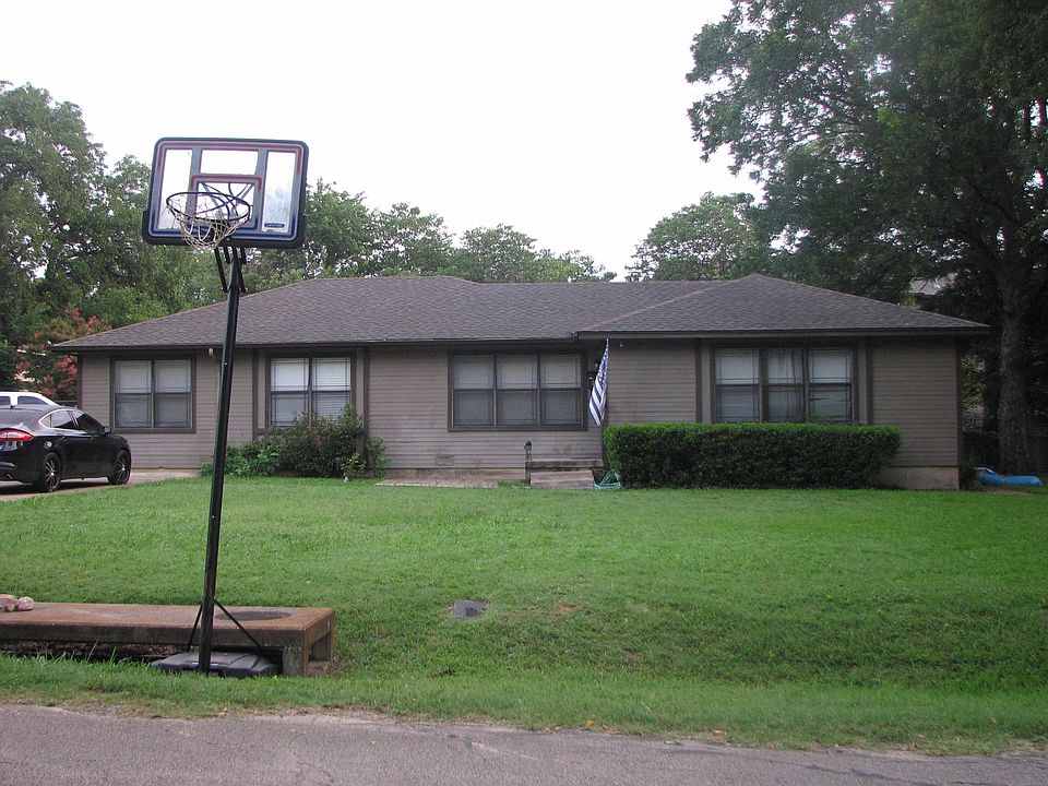 1st image of 2028 Rosebud Dr