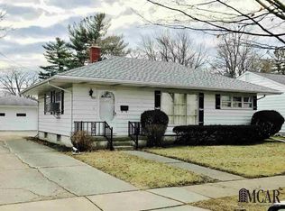 717 Winston Dr, Monroe, MI 48161