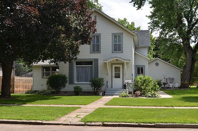 1st image of 317 8th St W