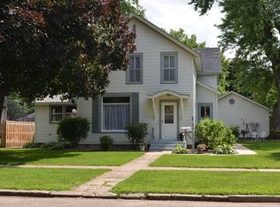 317 8th St W, Hastings, MN 55033