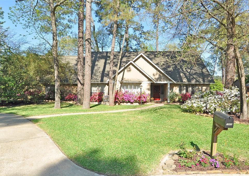 1st image of 1903 Seven Oaks Dr