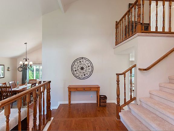 2nd image of 3609 Lockford Ct