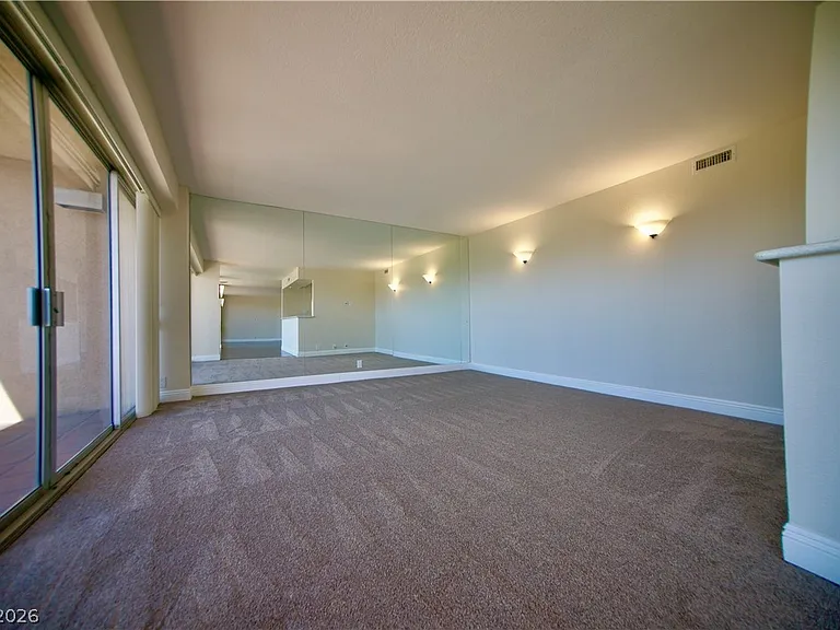 3111 Bel Air Dr #8E — Photo 16