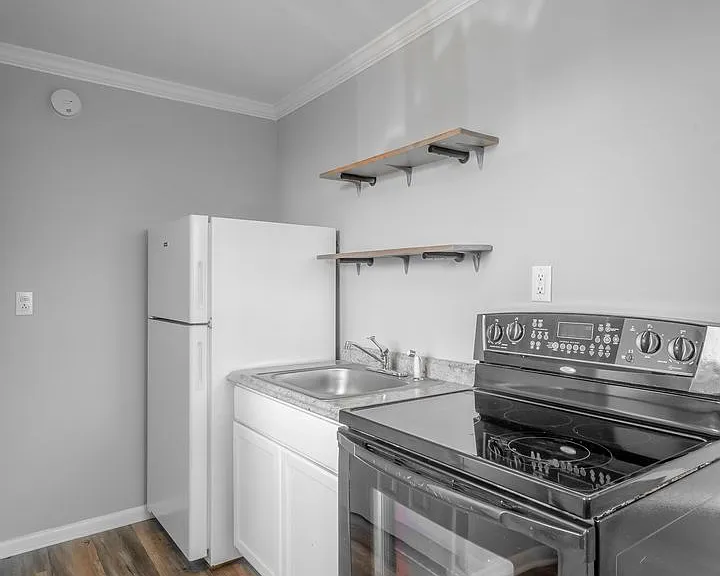 719 McGowan Ave — Photo 5