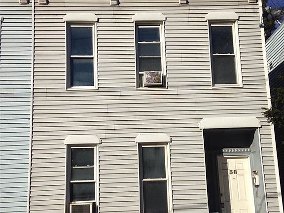 2nd image of 28 N Manning Blvd