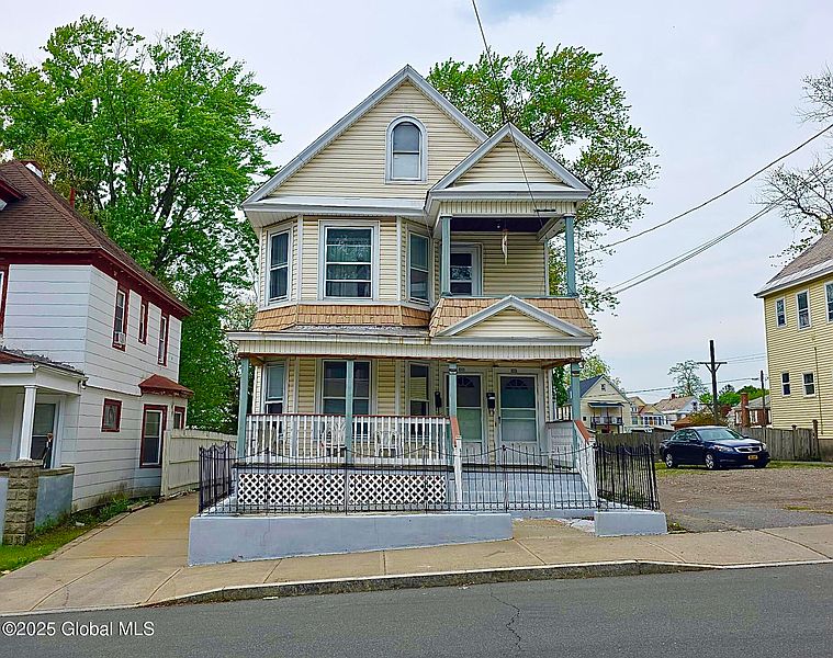 3rd image of 223-25 Furman Street