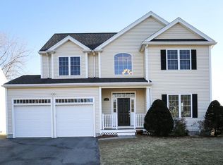 25 Derby St, Framingham, MA 01701