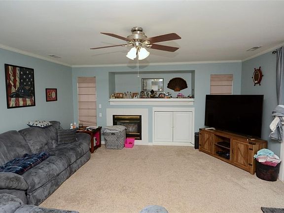 2nd image of 315 S Monterey Dr