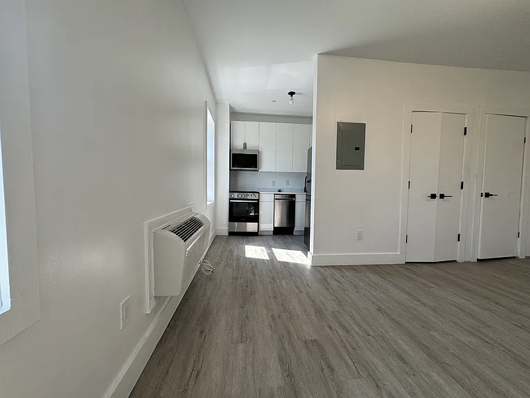 1252-104 Main St #104A — Photo 6