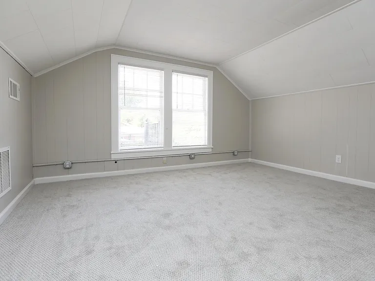 4000 Woodlawn Dr #B — Photo 13