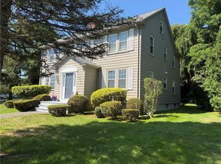1145 Hope St #1, Bristol, RI 02809