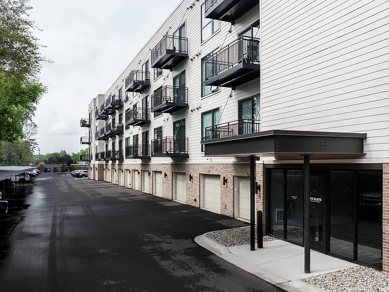 Flats at Iron Ridge — Photo 28